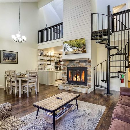 Gatlinburg Mountain Townhome With Pool Access! Eksteriør billede