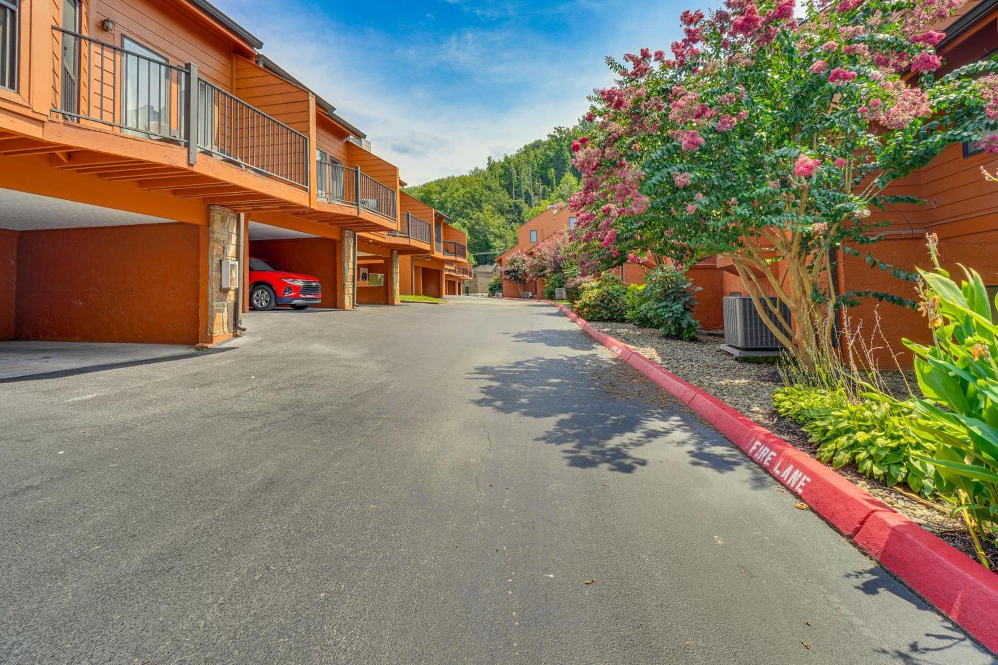 Gatlinburg Mountain Townhome With Pool Access! Eksteriør billede